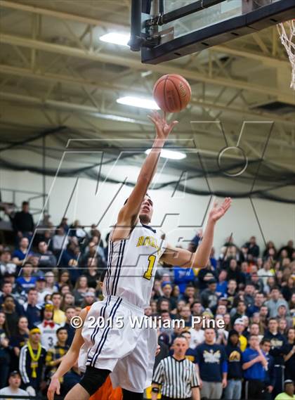 Thumbnail 3 in Highland vs. Marlboro Central (Section 9 Class B Final) photogallery.