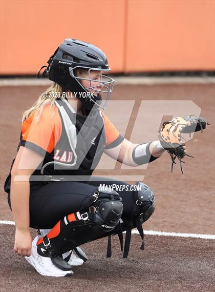 Thumbnail 1 in Grand Saline vs Sulphur Springs photogallery.