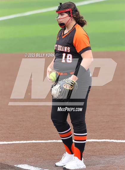 Thumbnail 1 in Grand Saline vs Sulphur Springs photogallery.