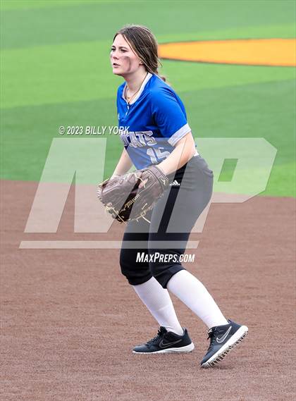 Thumbnail 1 in Grand Saline vs Sulphur Springs photogallery.