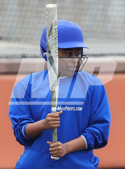 Thumbnail 1 in Grand Saline vs Sulphur Springs photogallery.