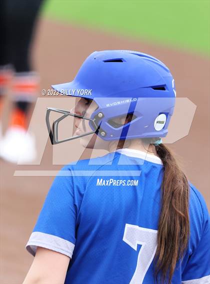 Thumbnail 2 in Grand Saline vs Sulphur Springs photogallery.