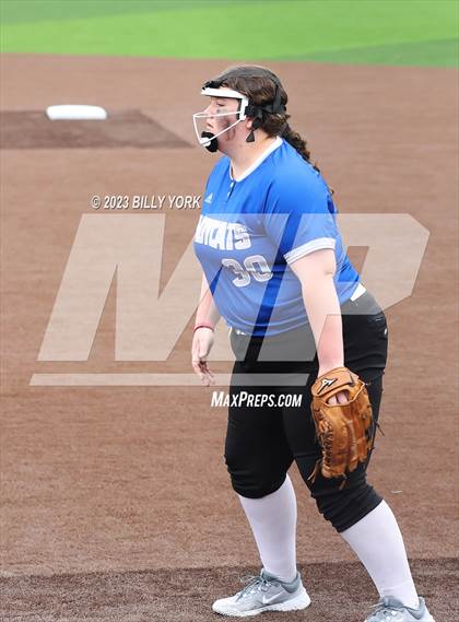 Thumbnail 3 in Grand Saline vs Sulphur Springs photogallery.