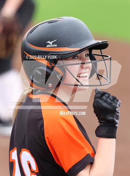 Thumbnail 3 in Grand Saline vs Sulphur Springs photogallery.