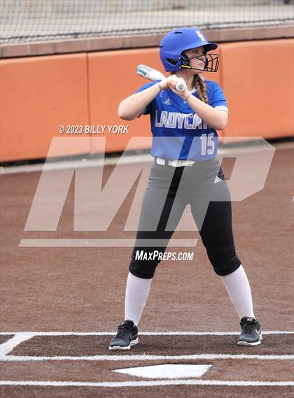 Thumbnail 2 in Grand Saline vs Sulphur Springs photogallery.