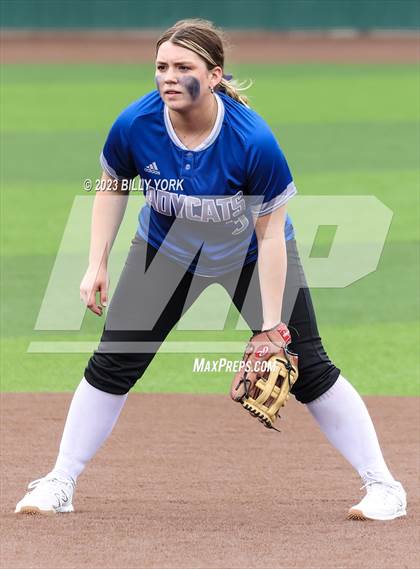 Thumbnail 1 in Grand Saline vs Sulphur Springs photogallery.
