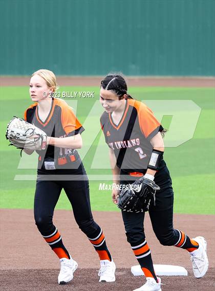 Thumbnail 2 in Grand Saline vs Sulphur Springs photogallery.