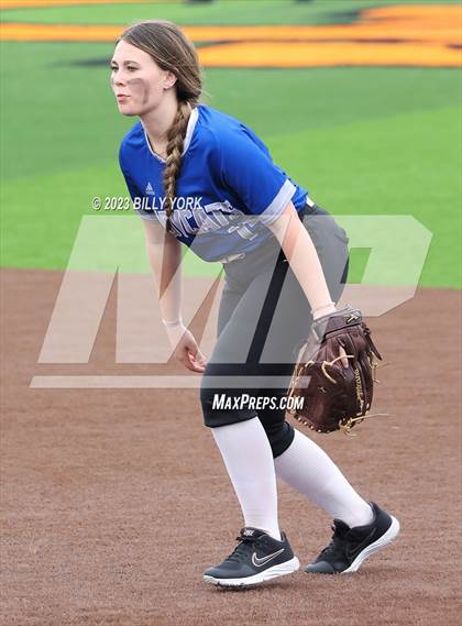 Thumbnail 2 in Grand Saline vs Sulphur Springs photogallery.