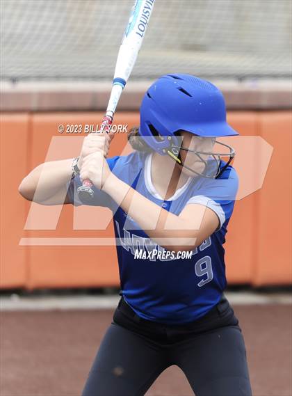 Thumbnail 2 in Grand Saline vs Sulphur Springs photogallery.