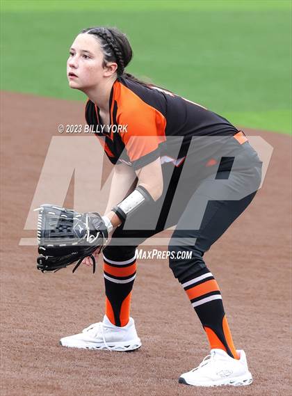 Thumbnail 3 in Grand Saline vs Sulphur Springs photogallery.