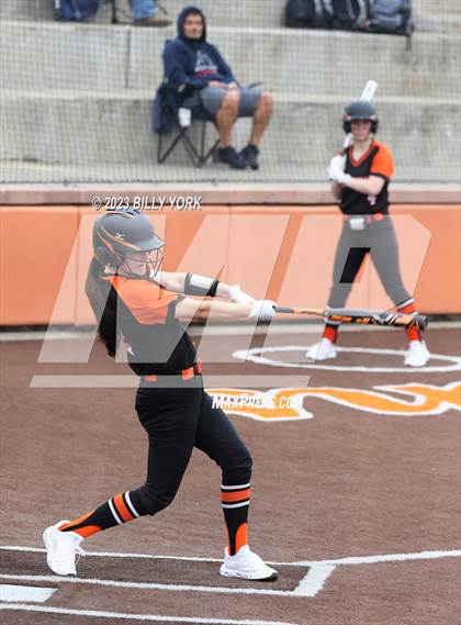 Thumbnail 2 in Grand Saline vs Sulphur Springs photogallery.