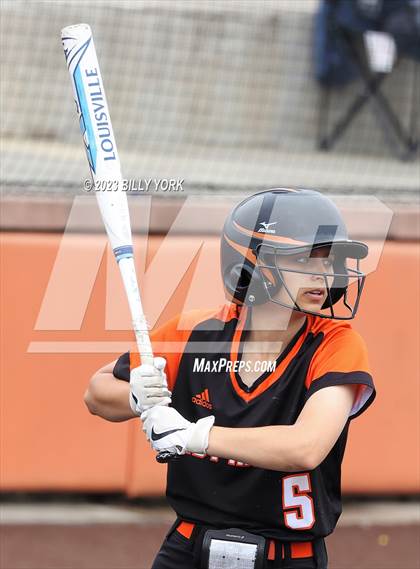 Thumbnail 2 in Grand Saline vs Sulphur Springs photogallery.