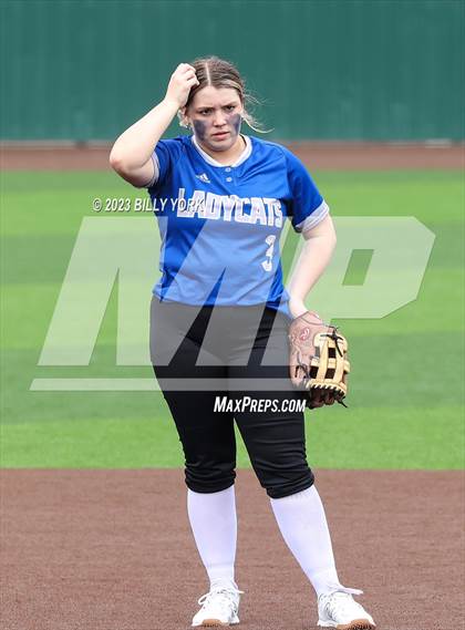 Thumbnail 3 in Grand Saline vs Sulphur Springs photogallery.