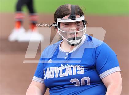 Thumbnail 2 in Grand Saline vs Sulphur Springs photogallery.