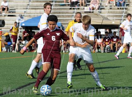 Thumbnail 1 in Mount Vernon vs. Midlothian (VHSL Semifinal) photogallery.