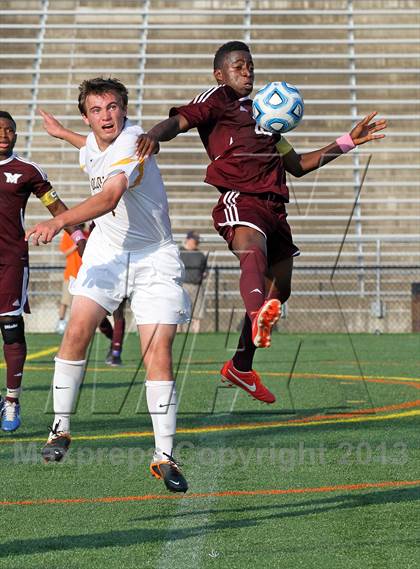 Thumbnail 3 in Mount Vernon vs. Midlothian (VHSL Semifinal) photogallery.