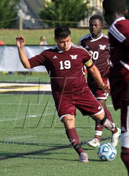 Thumbnail 3 in Mount Vernon vs. Midlothian (VHSL Semifinal) photogallery.