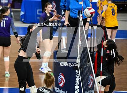 Thumbnail 2 in Fleming vs. McClave (CHSAA 1A State Final) photogallery.