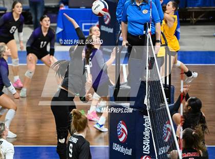 Thumbnail 1 in Fleming vs. McClave (CHSAA 1A State Final) photogallery.