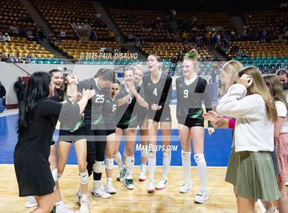 Thumbnail 3 in Fleming vs. McClave (CHSAA 1A State Final) photogallery.