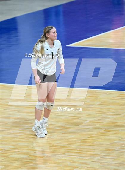 Thumbnail 1 in Fleming vs. McClave (CHSAA 1A State Final) photogallery.