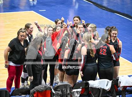 Thumbnail 2 in Fleming vs. McClave (CHSAA 1A State Final) photogallery.