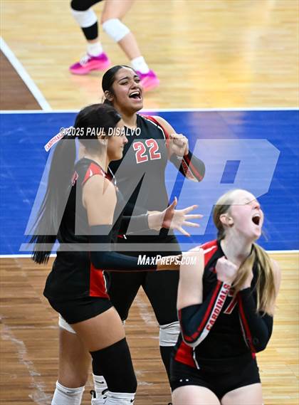 Thumbnail 1 in Fleming vs. McClave (CHSAA 1A State Final) photogallery.