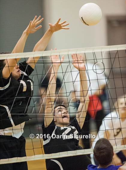 Thumbnail 2 in Northwest Christian @ Horizon Honors (AIA D2 Playoff) photogallery.