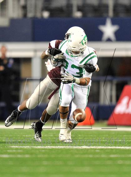 Thumbnail 1 in Cameron Yoe vs. Wall (UIL 2A Division 1 Final)  photogallery.