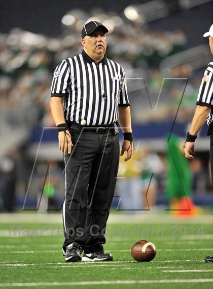 Thumbnail 1 in Cameron Yoe vs. Wall (UIL 2A Division 1 Final)  photogallery.