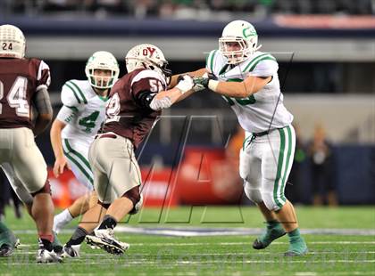 Thumbnail 2 in Cameron Yoe vs. Wall (UIL 2A Division 1 Final)  photogallery.