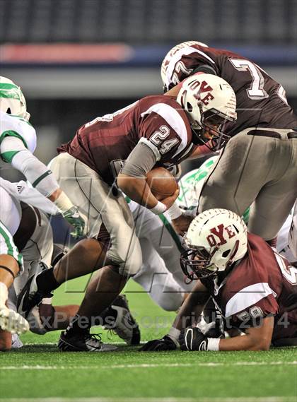 Thumbnail 1 in Cameron Yoe vs. Wall (UIL 2A Division 1 Final)  photogallery.