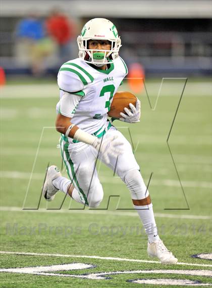 Thumbnail 2 in Cameron Yoe vs. Wall (UIL 2A Division 1 Final)  photogallery.