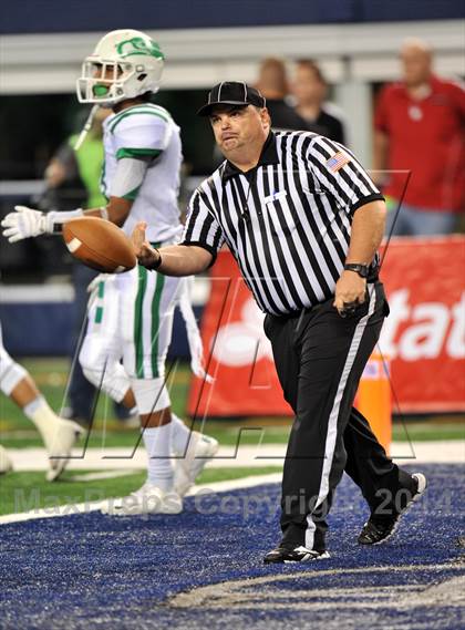 Thumbnail 1 in Cameron Yoe vs. Wall (UIL 2A Division 1 Final)  photogallery.