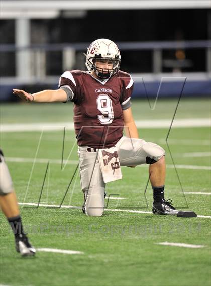 Thumbnail 2 in Cameron Yoe vs. Wall (UIL 2A Division 1 Final)  photogallery.