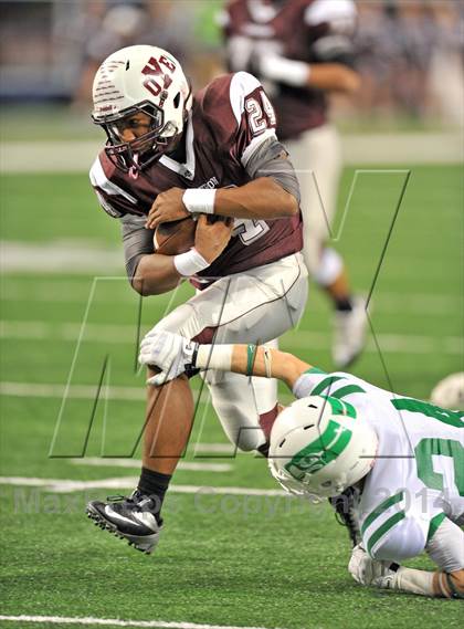 Thumbnail 2 in Cameron Yoe vs. Wall (UIL 2A Division 1 Final)  photogallery.