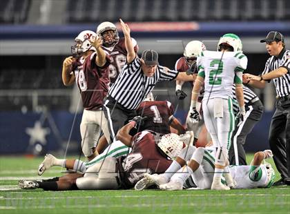 Thumbnail 1 in Cameron Yoe vs. Wall (UIL 2A Division 1 Final)  photogallery.