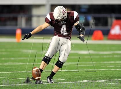 Thumbnail 2 in Cameron Yoe vs. Wall (UIL 2A Division 1 Final)  photogallery.