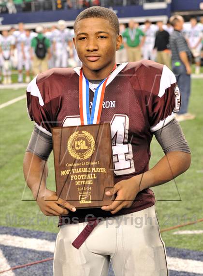 Thumbnail 3 in Cameron Yoe vs. Wall (UIL 2A Division 1 Final)  photogallery.