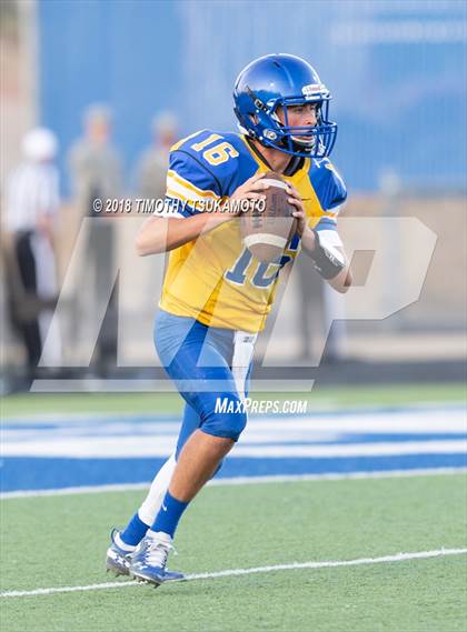 Thumbnail 3 in Del Campo vs. McQueen photogallery.
