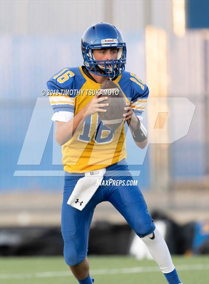 Thumbnail 2 in Del Campo vs. McQueen photogallery.