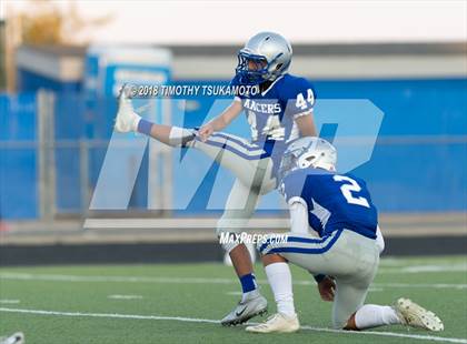 Thumbnail 2 in Del Campo vs. McQueen photogallery.