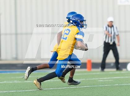 Thumbnail 2 in Del Campo vs. McQueen photogallery.