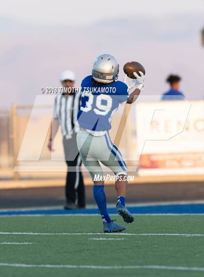 Thumbnail 3 in Del Campo vs. McQueen photogallery.