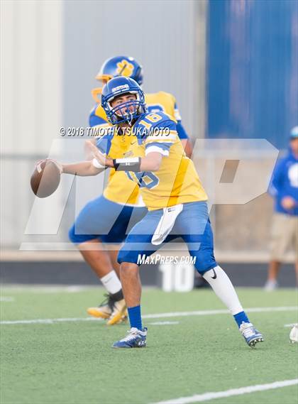 Thumbnail 3 in Del Campo vs. McQueen photogallery.