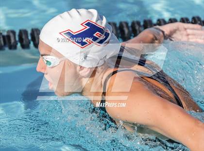 Thumbnail 3 in Husky Invitational photogallery.