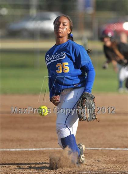 Thumbnail 2 in Bear River vs. Benicia (CIF SJS D3 Playoffs) photogallery.