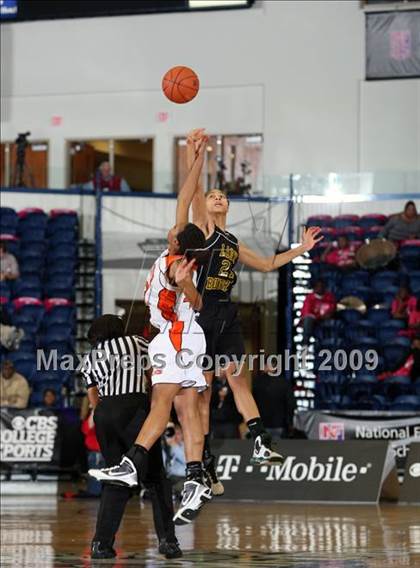 Thumbnail 2 in Hoover vs Hillsboro (T- Mobile Invitational) photogallery.