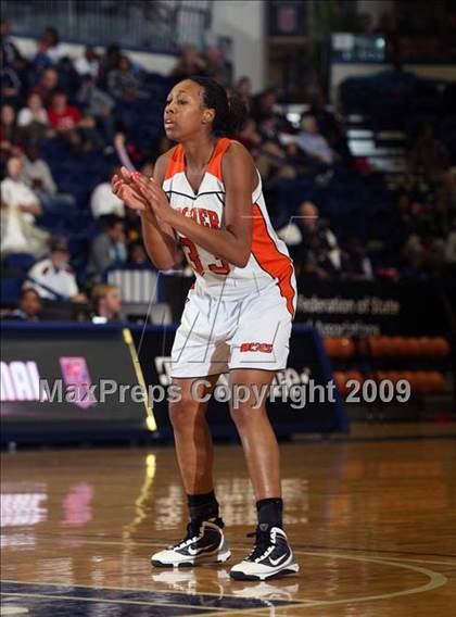 Thumbnail 2 in Hoover vs Hillsboro (T- Mobile Invitational) photogallery.
