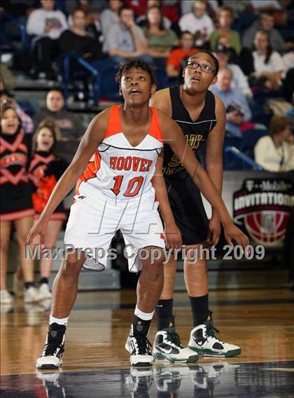 Thumbnail 2 in Hoover vs Hillsboro (T- Mobile Invitational) photogallery.